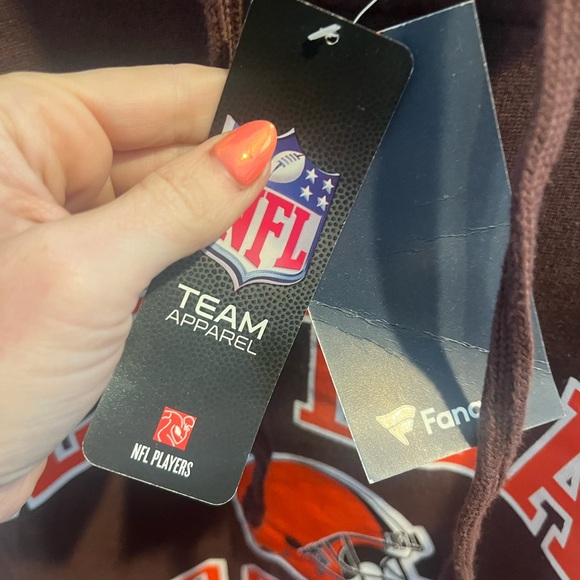 Fanatics NFL Cleveland Browns Nick Chubb #24 Hoodie - Picture 7 of 7